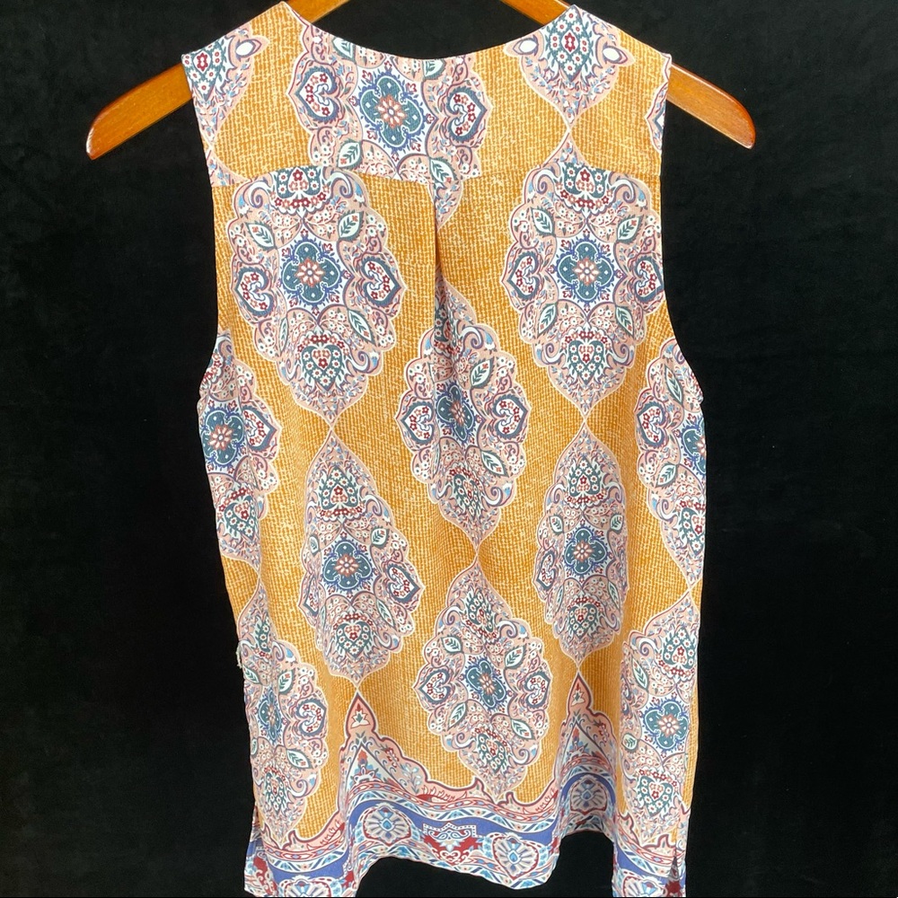 Violet + claire sleeveless top - Picture 2 of 5